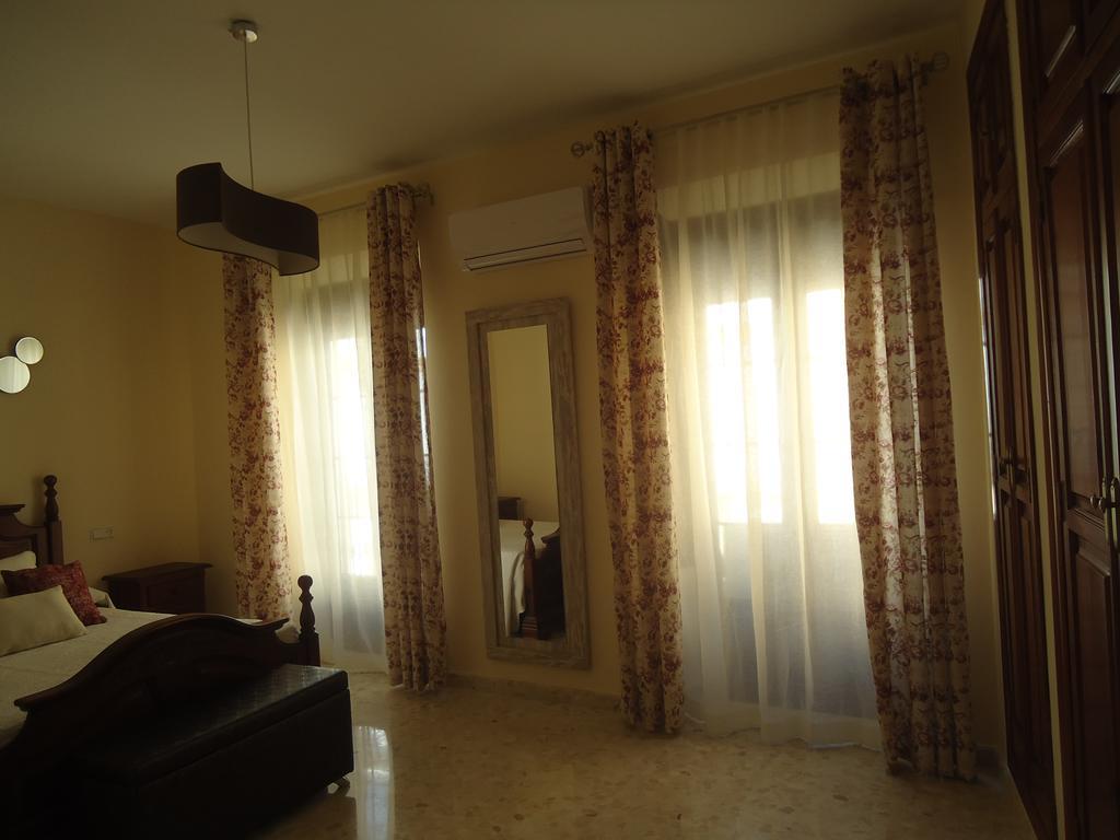 Apartamentos Acevedo Centro 론다 외부 사진